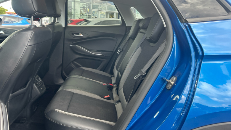 Vauxhall Grandland X 1.2 Turbo Tech Line Nav 5dr Petrol Hatchback